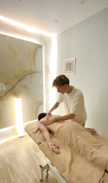 Частный массажист Даниил, 26 лет, Москва - фото 1