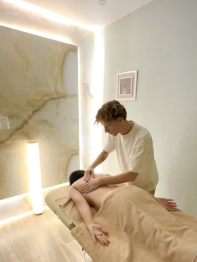 Частный массажист Даниил 