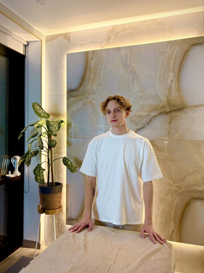 Частный массажист Даниил 